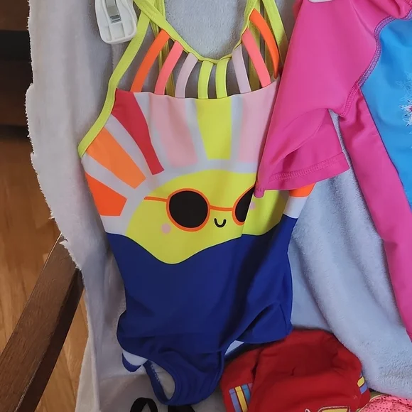 Bundle of Girls Swimsuits - Picture 2 of 9